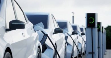 Propicia arancel importación de los autos viejos